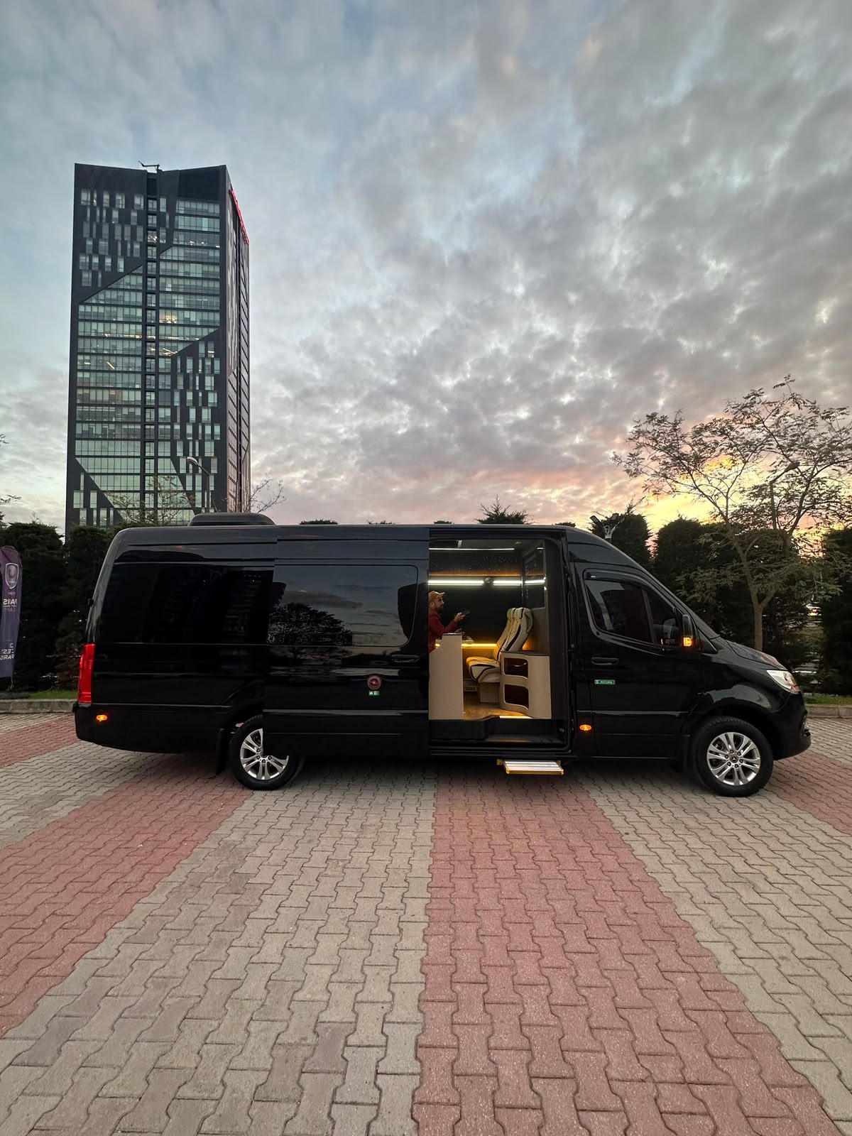 Aura VIP Transfer
